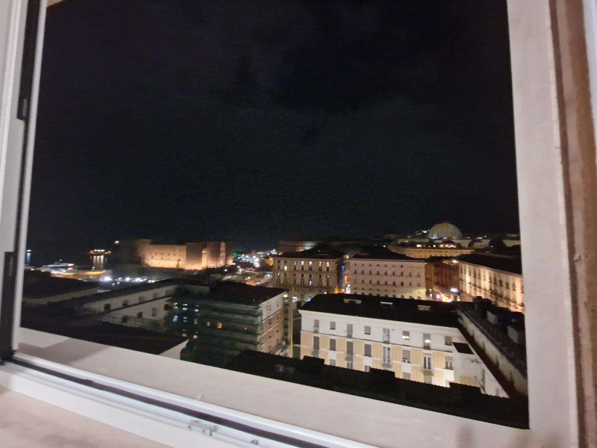 Neapolitan Skyscraper Suites Extérieur photo