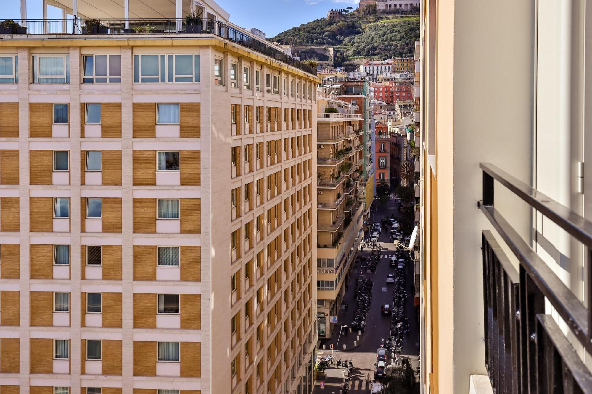 Neapolitan Skyscraper Suites Extérieur photo