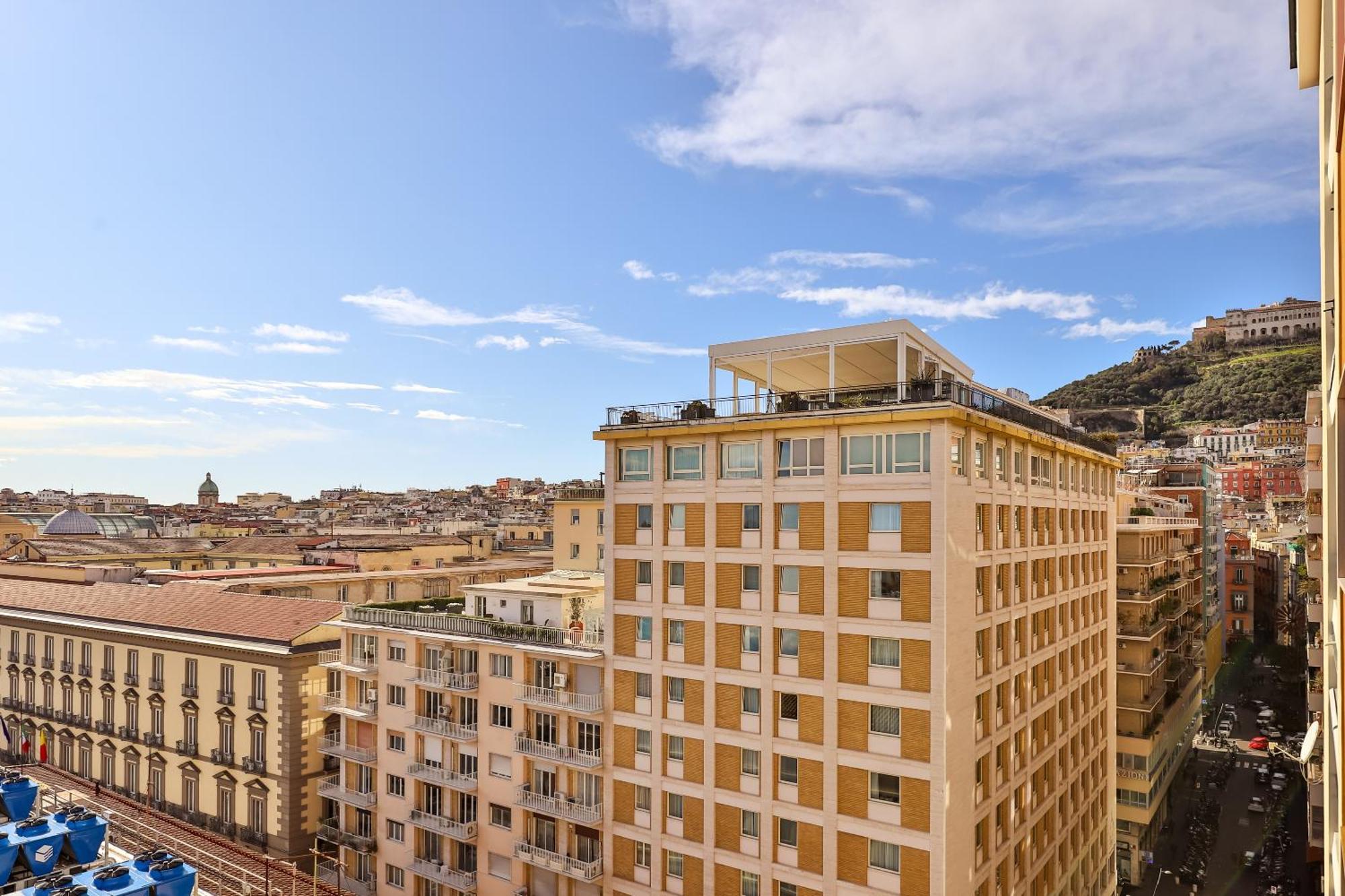 Neapolitan Skyscraper Suites Extérieur photo